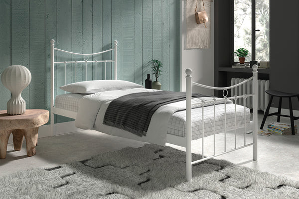 Eenpersoonsbed Sacha 90x200 – Wit Metalen Bedframe Inclusief Lattenbodem