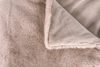 Fluffy Dekenset 2-delig – Taupe – Super Zacht & Warm Design