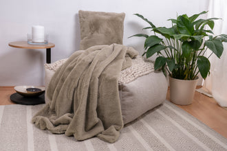 Fluffy Dekenset 2-delig – Taupe – Super Zacht & Warm Design