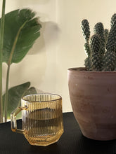 Set van 6 ribbel glazen met handvat – hittebestendig en elegant in amberkleur
