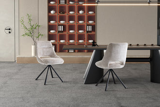 Eetkamerstoel DANTE – Comfortabele stoffen stoel met metalen poten in beige
