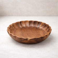 Acaciahouten schaal Ø20x4 cm - houten serveerschaal met golfrand - Acora collectie
