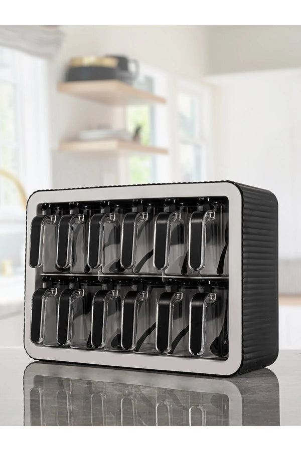 Kruidenrek met 12 Kunststof Kruidenpotjes – Inclusief Houder en Lepeltjes – Muur- en Aanrechtmodel – Zwart Wit – 32 x 22,5 x 10,5 cm