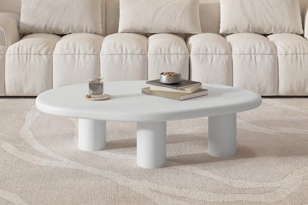 Organische salontafel Tavira 120x70 cm cementlook microcement ecru mat, hoogte 40 cm, draagkracht 80 kg
